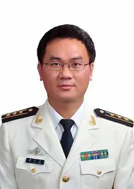 后继有人，中华有为！​11月5日，我国首艘搭载电磁弹射系统的航母—福建舰正