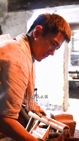 笑不活了！肖战怕不是内娱隐藏老手艺人吧？《得闲谨制》演莫得闲、《藏海传》扛藏海、