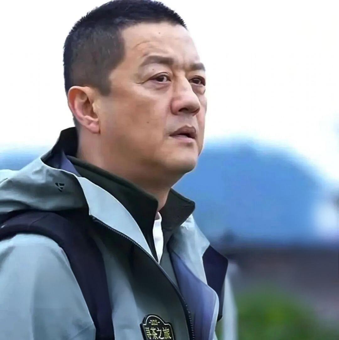 近日，李亚鹏在直播中公开透露，已通过直播带货还清6000万债务，并现场展示法院结