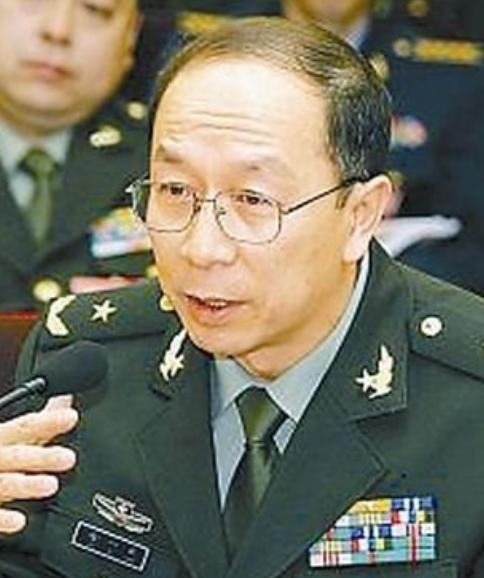 美专家放言：“一旦中国收复台湾，可冻结中国在海外的3.2万亿资产！”对此，金一南