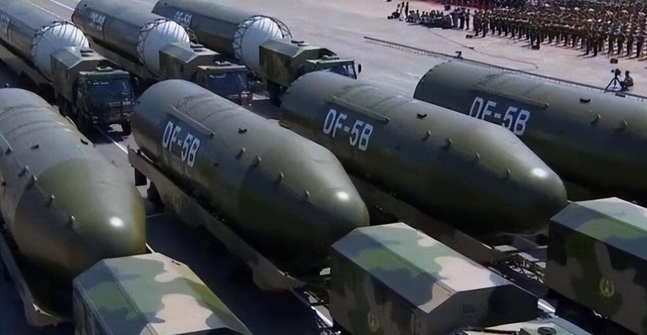 美国现在敢动中国吗？ 根据俄罗斯专家表示：中国核弹头数量正在猛增，到2030