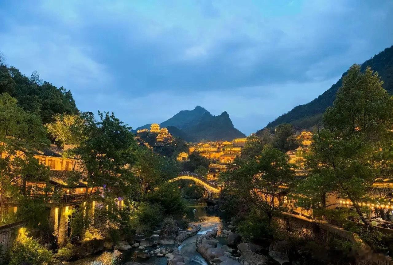 A股每轮牛市都有固定规律。不管行情大小，券商永远是牛市先锋。从2024年2689