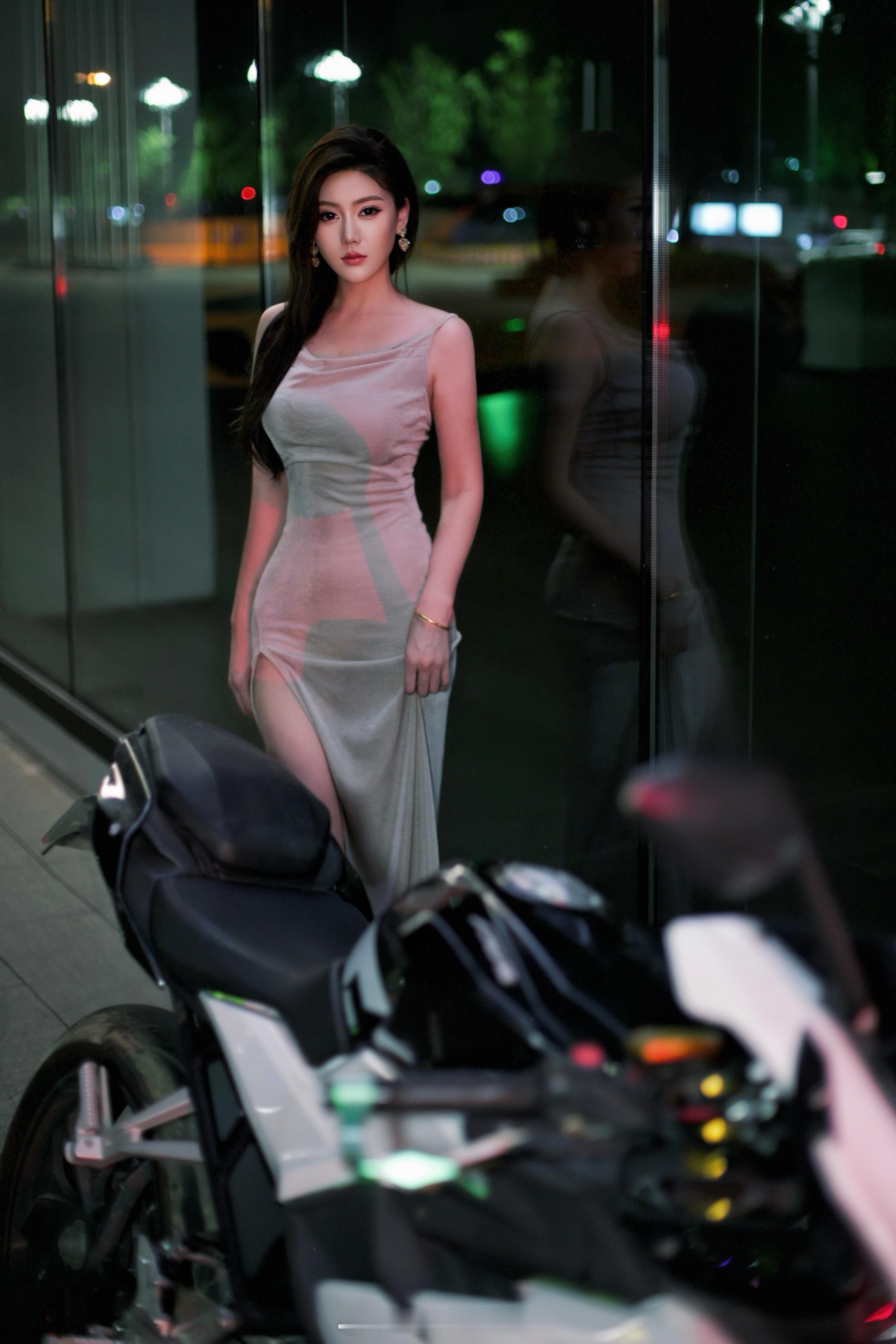 在問一遍你什麼時候來找我拍照…📸长沙街拍长沙摄影师拍出电影感长沙机车约拍长沙