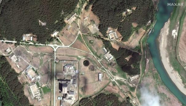 特朗普正盯着伊朗猛炸，金正恩突然连出两记重拳！朝鲜干了三件大事4月19号一大早