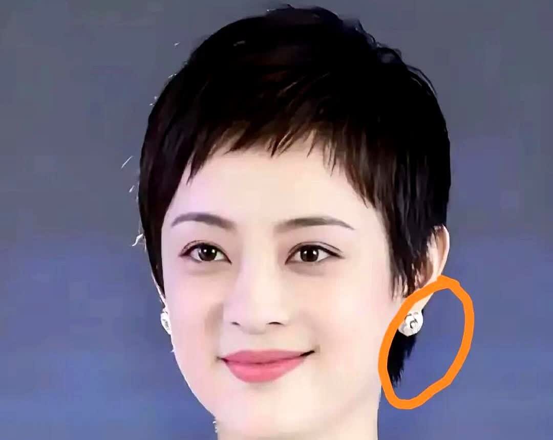 主持人问孙俪：为什么剧里不和董子健谈恋爱？孙俪沉默了一会，笑眯眯