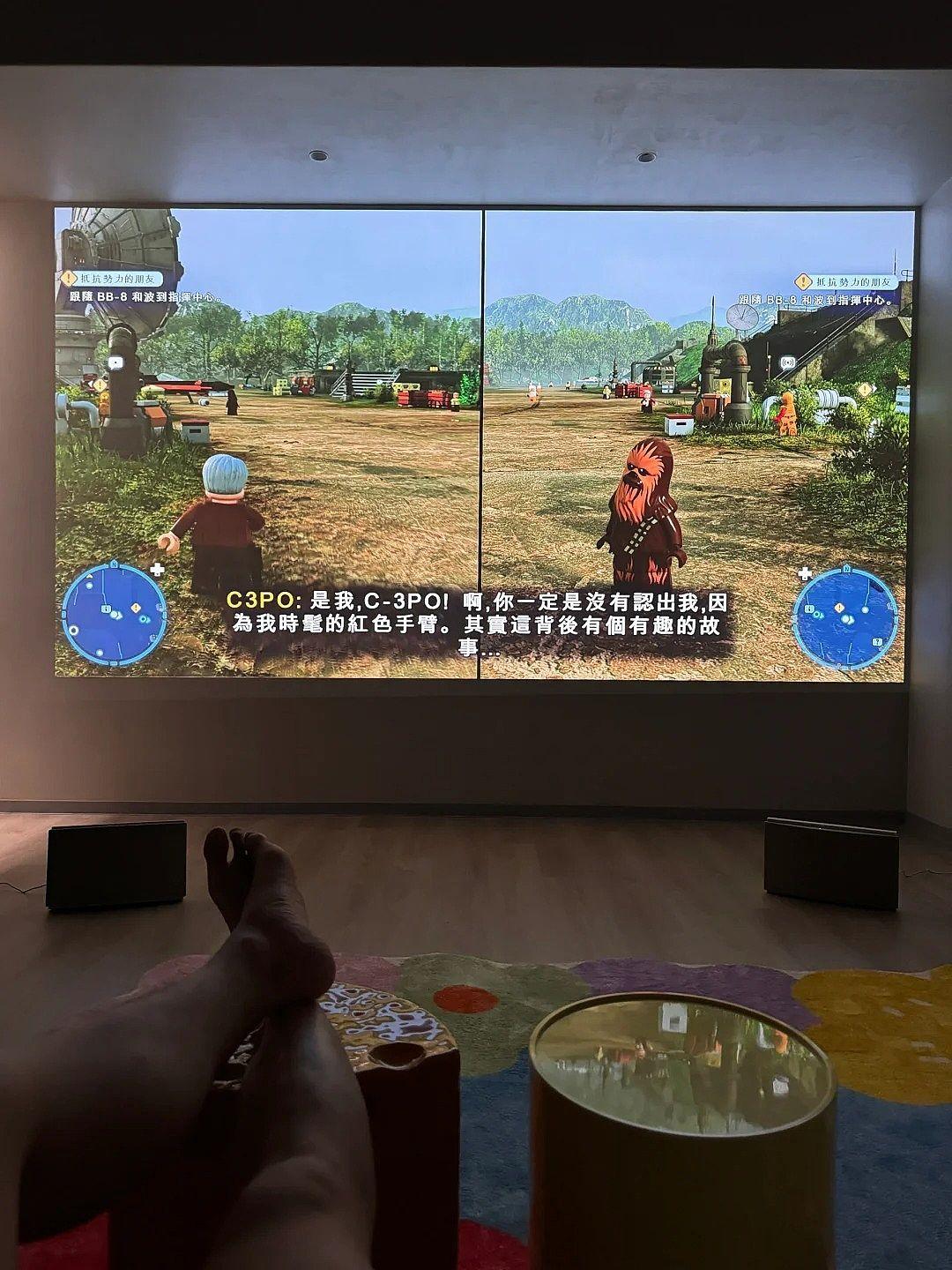 千万别在家用投影仪玩游戏。。。在xbox上找到的一款很好玩的游戏《乐高星球大