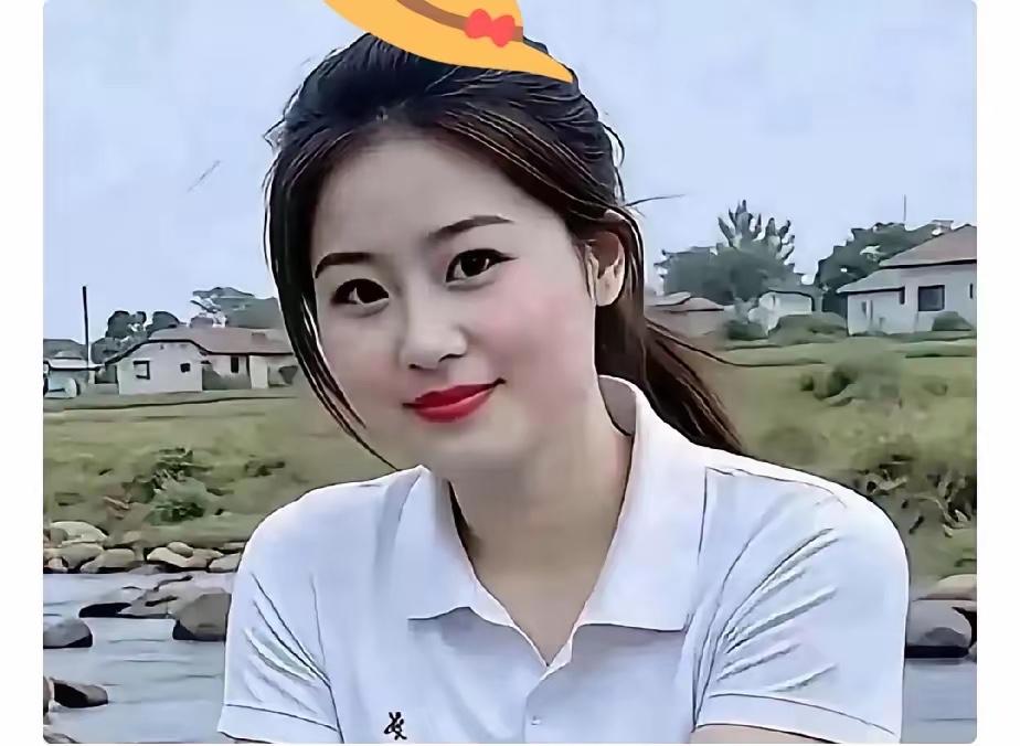 广西25岁本科生黄静飞赴北京参加百人高薪面试，这勇气可嘉啊！轮到77号的她时，考