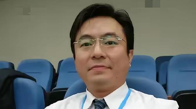 宜兰县议会秘书黄毓恒一家三口突然“人间蒸发”，电话不接、上门没人，单位急得团