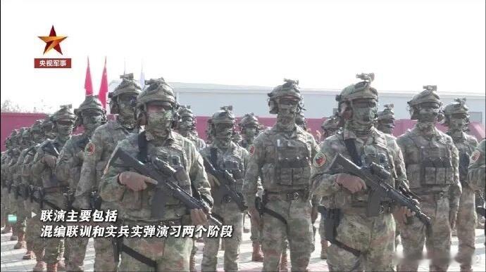 王师手把手地教中巴勇士9联合演习后，希望巴军警的反恐作战能力会有质的突破。中国周