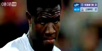 两次领先，两次被扳平，最后补时还送个点球！这球看的，天津津门虎球迷心里得