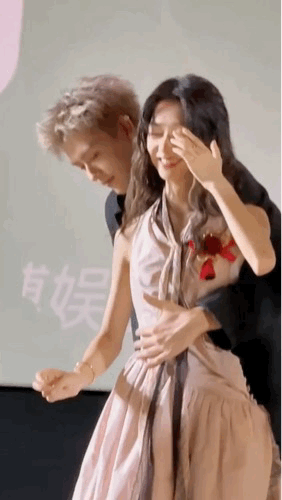 陈飞宇陈飞宇撩得我好陌生这个师祖过于会撩拨了，还是那个高冷傲娇的师祖吗？