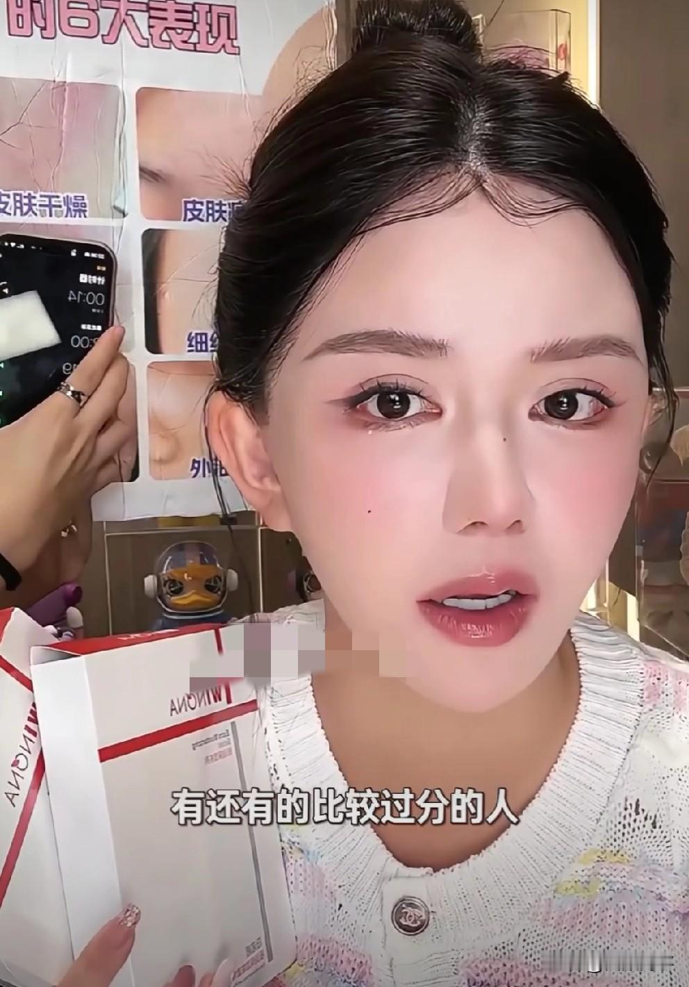 韩安冉称被前男友们墙倒众人堆，面对前男友们的攻击，我自己哪里得罪了他们，我伤害你