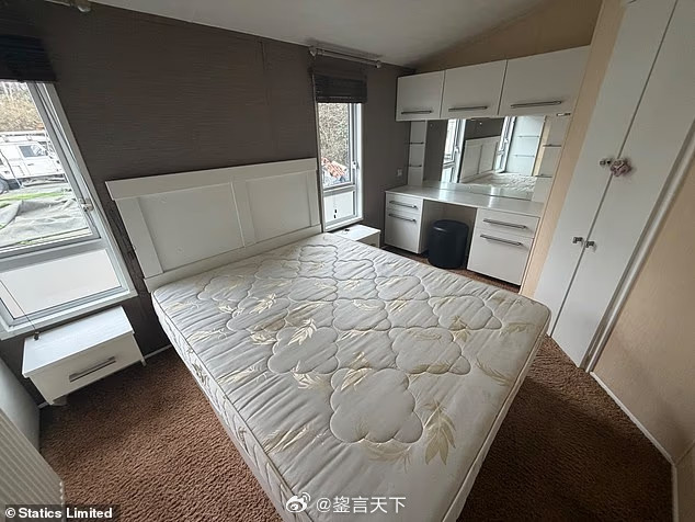 王子落难居住陋室被兄长查尔斯国王逼迫搬家的前王子安德鲁暂时居住的活动房屋（图1