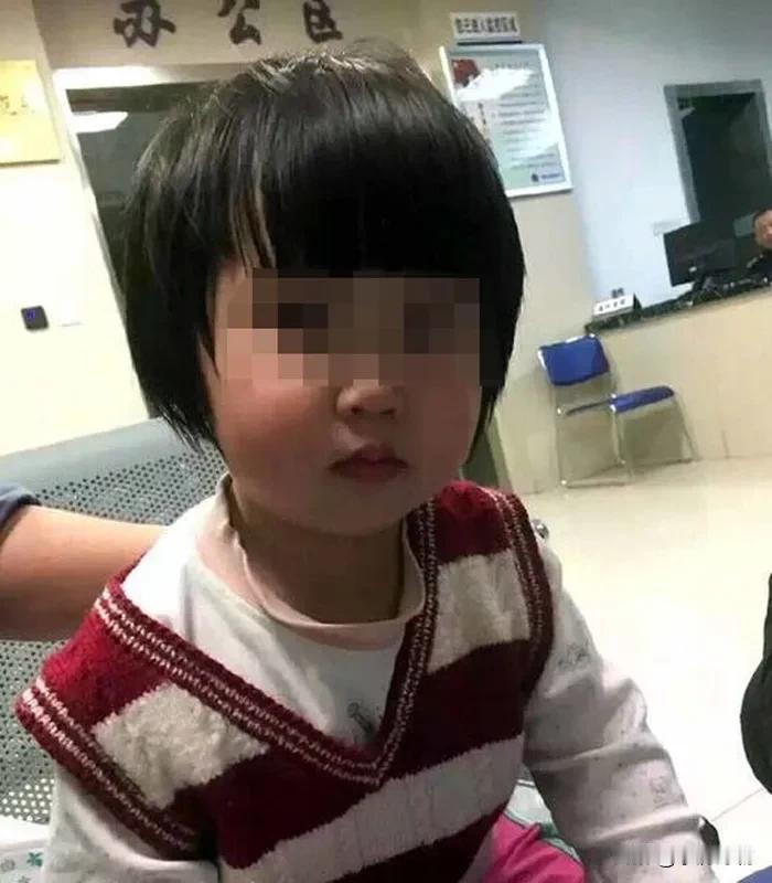 震惊!女童找回24小时内，恶心事件发生，爸爸心寒辟谣感动！辽宁4岁小女孩走失3