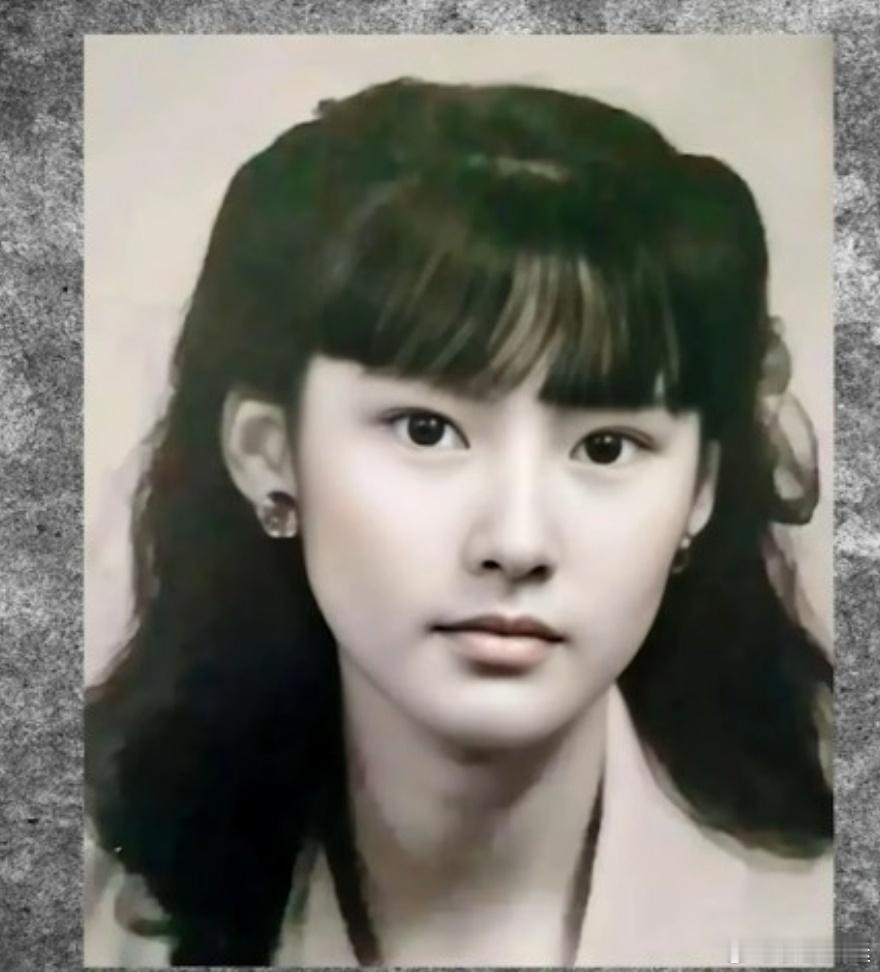 许久未见的雪梨近日接受访问大方讲述自己的人生经历，她是95版《神雕侠侣》里痴心美