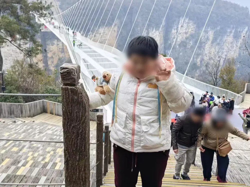 湖南一村庄先后十余人殒命铁轨, 铁路部门回应: 将陆续安装防护栅栏