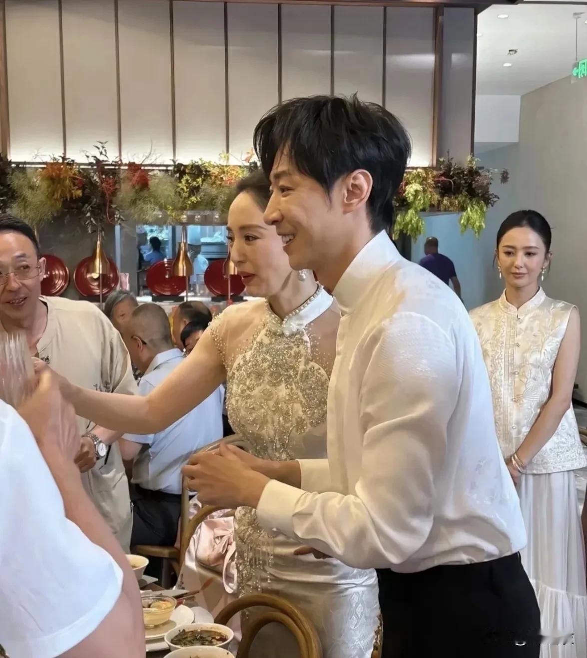 人家想结婚就结婚呗，干嘛非要人家遇到渣男后就不要再结婚啊，即使董璇这段婚姻以后又