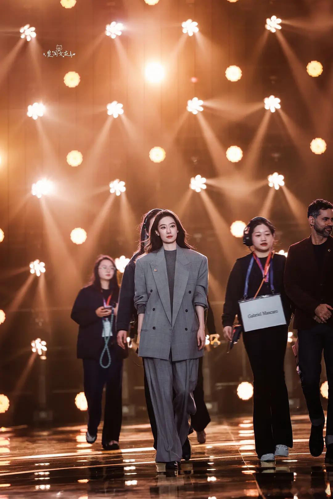 张小斐拉味太重了，太帅了