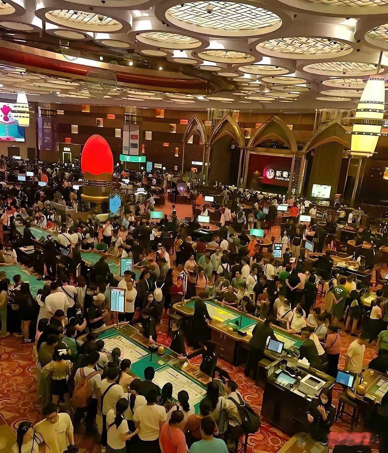澳门不少场子关了近半，说穿了，不是做不下去，而是吃相太狠、算计太精。那些赌