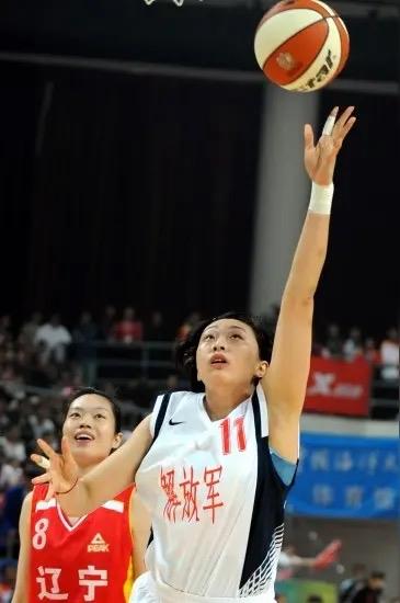 全运会开幕在即,没想到,截止目前,只有四支女篮队伍登顶过!分别是解放军女篮,