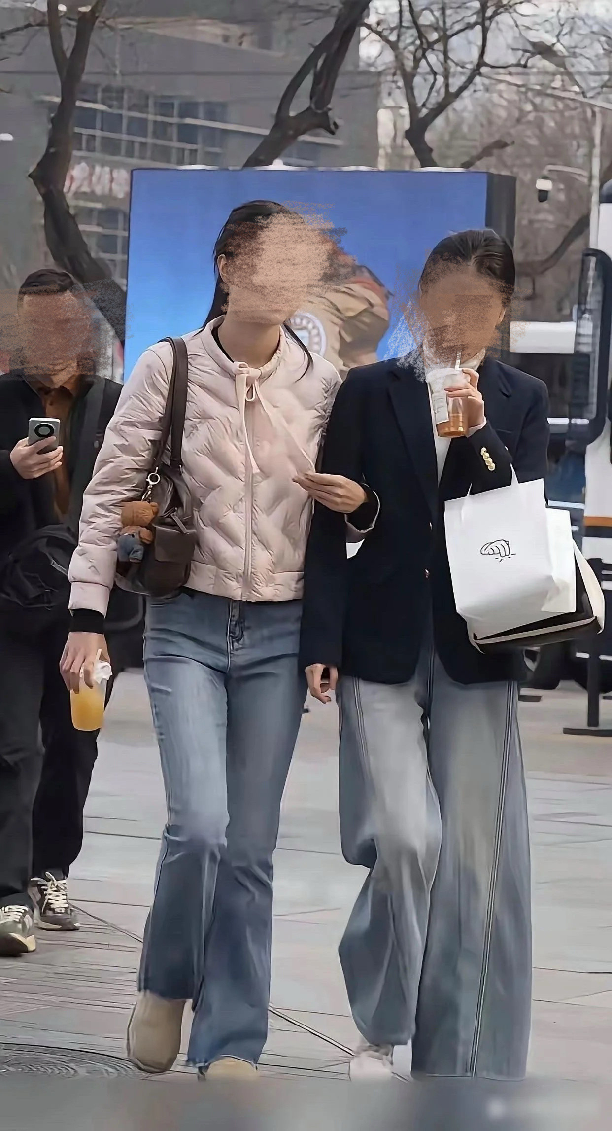 事实证明，紧身裤比宽松款好看