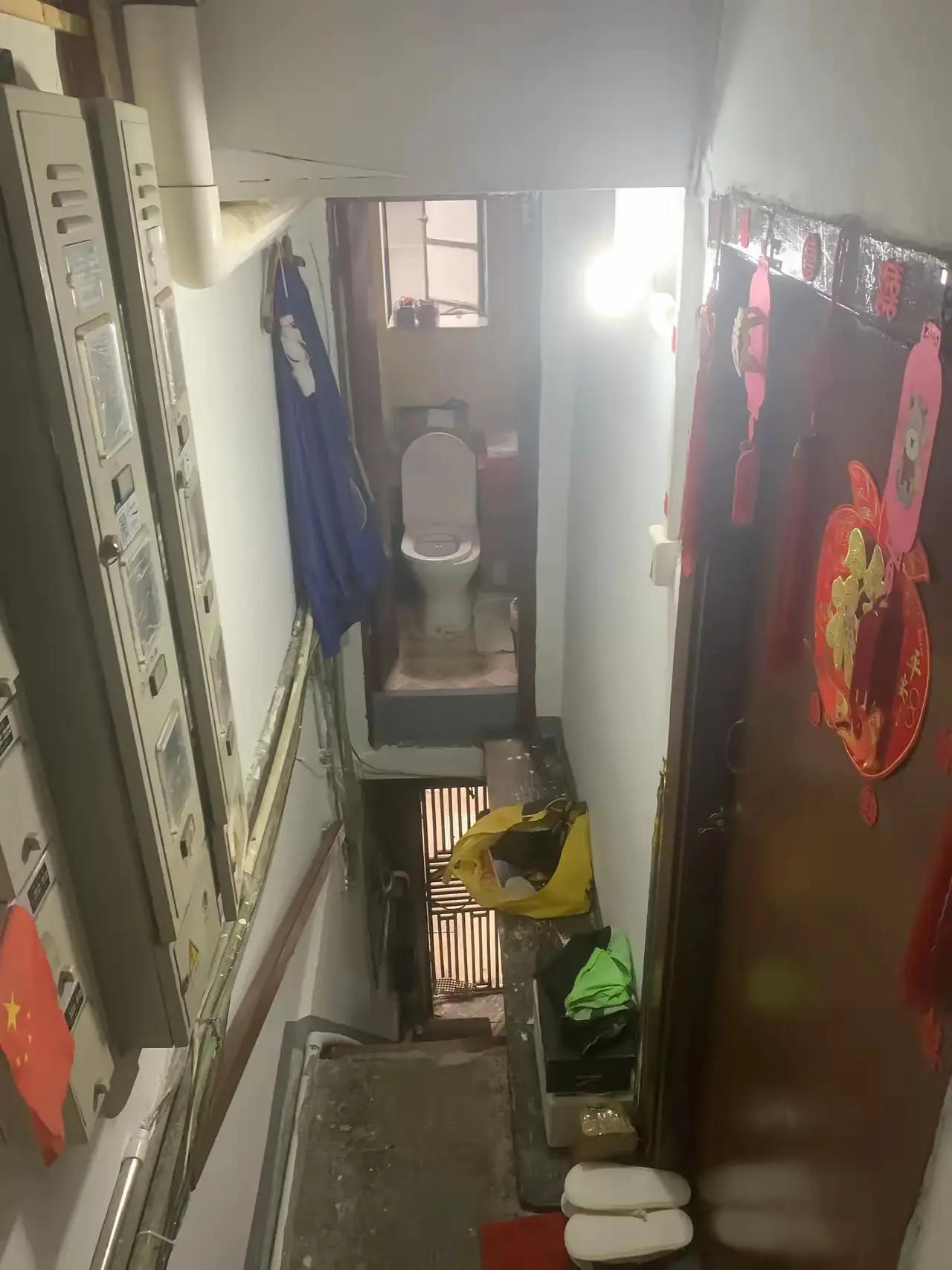 这个是在步行街后面呢！漂亮伐？