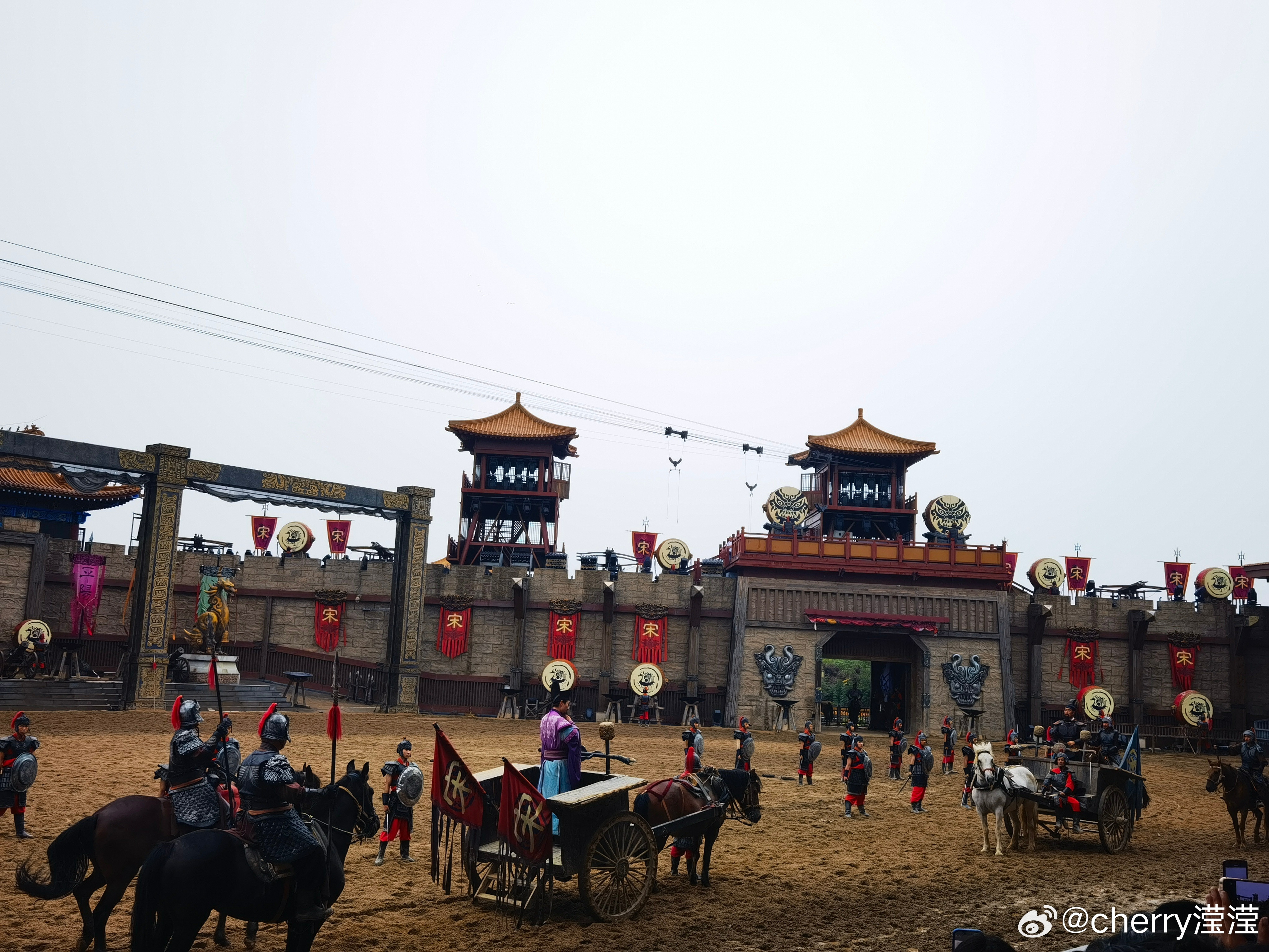 #旅行##开封##清明上河园#2026.9.28，K2048，山海关—开封，下铺和中铺，早上5：57