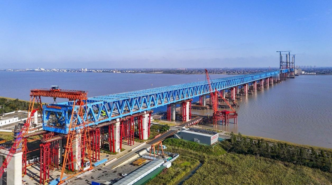 崇启公铁长江大桥主桥合龙！世界之最再添新成员，长三角交通迎来重磅升级6月9日