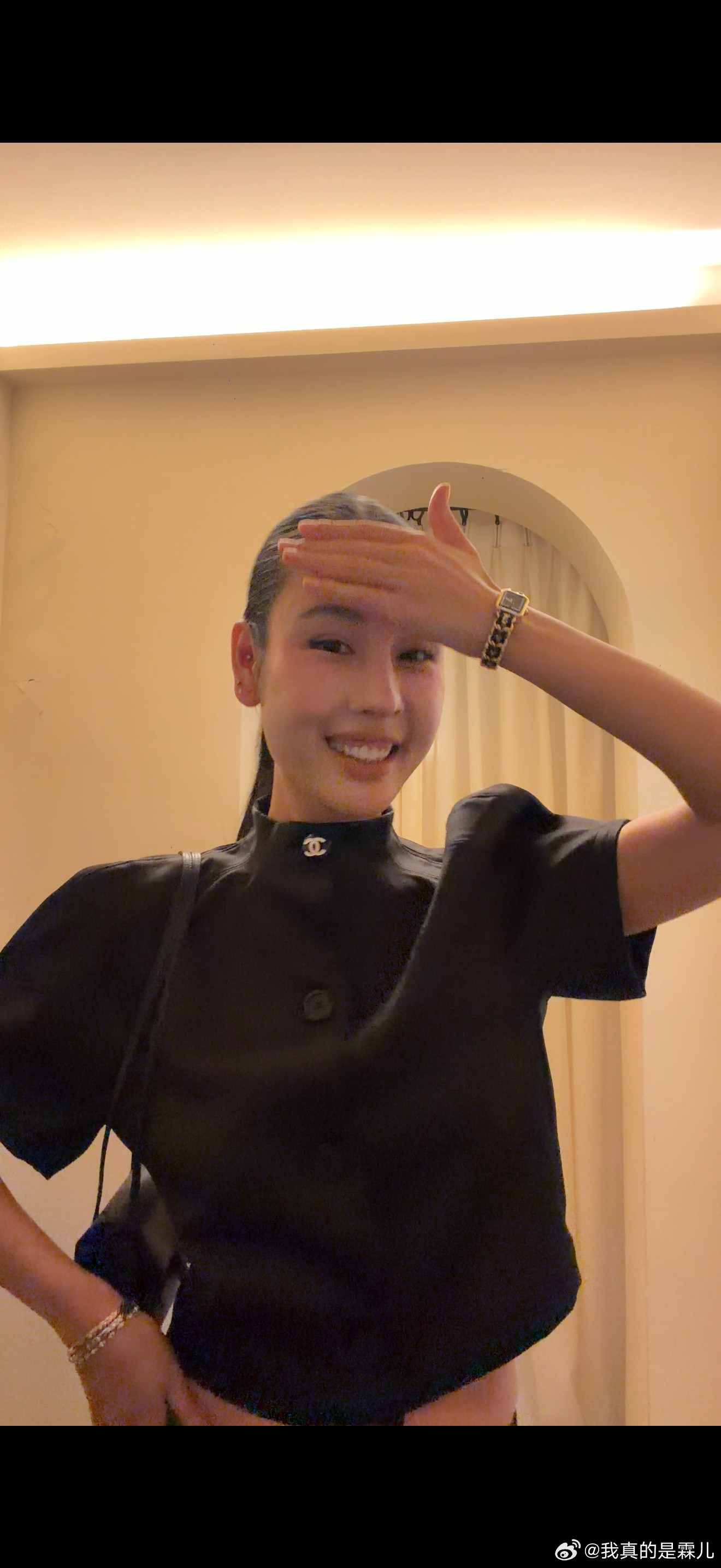 闺蜜我穿这样能约到你出来喝酒吗​​​