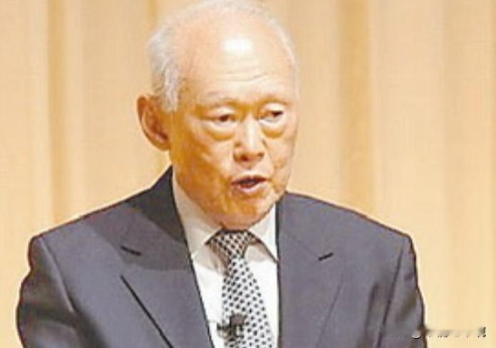 新加坡这个国家，再从李光耀开始就养成了一个非常不好的习惯，那就是这么一个500平