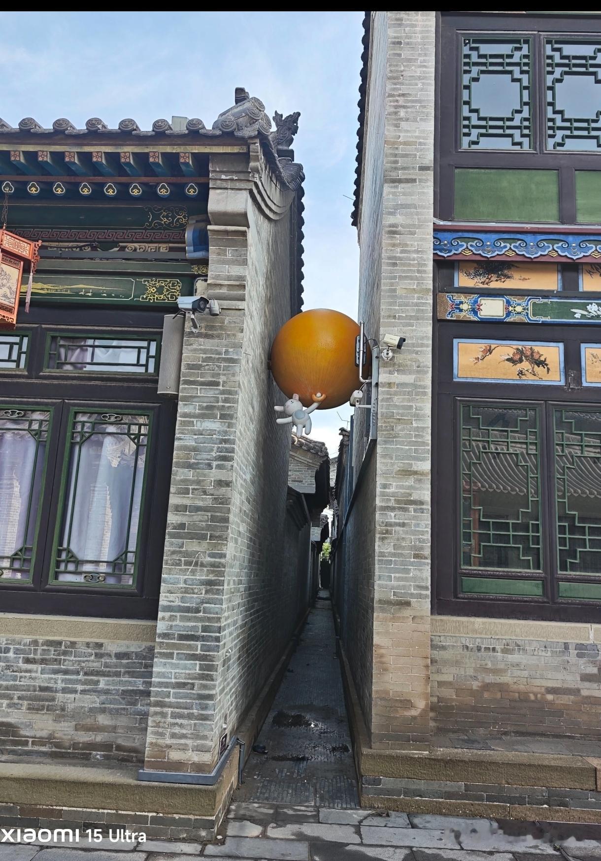 光听说桐城六尺巷了，这个更窄，一尺巷。这么窄，家具家电怎么进去，私家车怎么办。