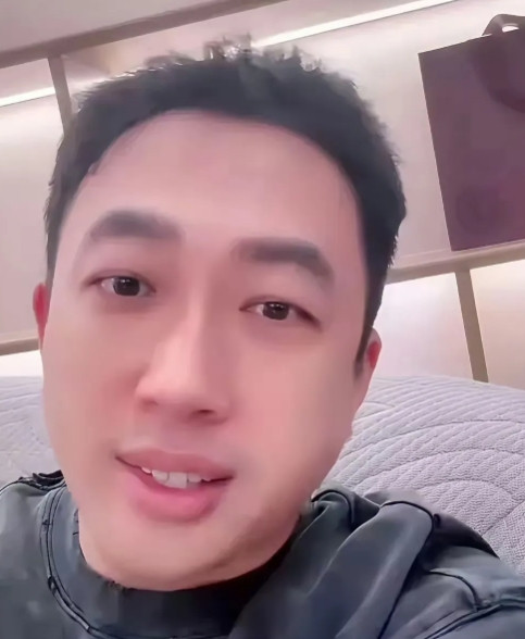 白鹿终于明白，吴谨言才是于正的心头好。为等吴谨言产后复出，于正新戏迟迟不开机，哪