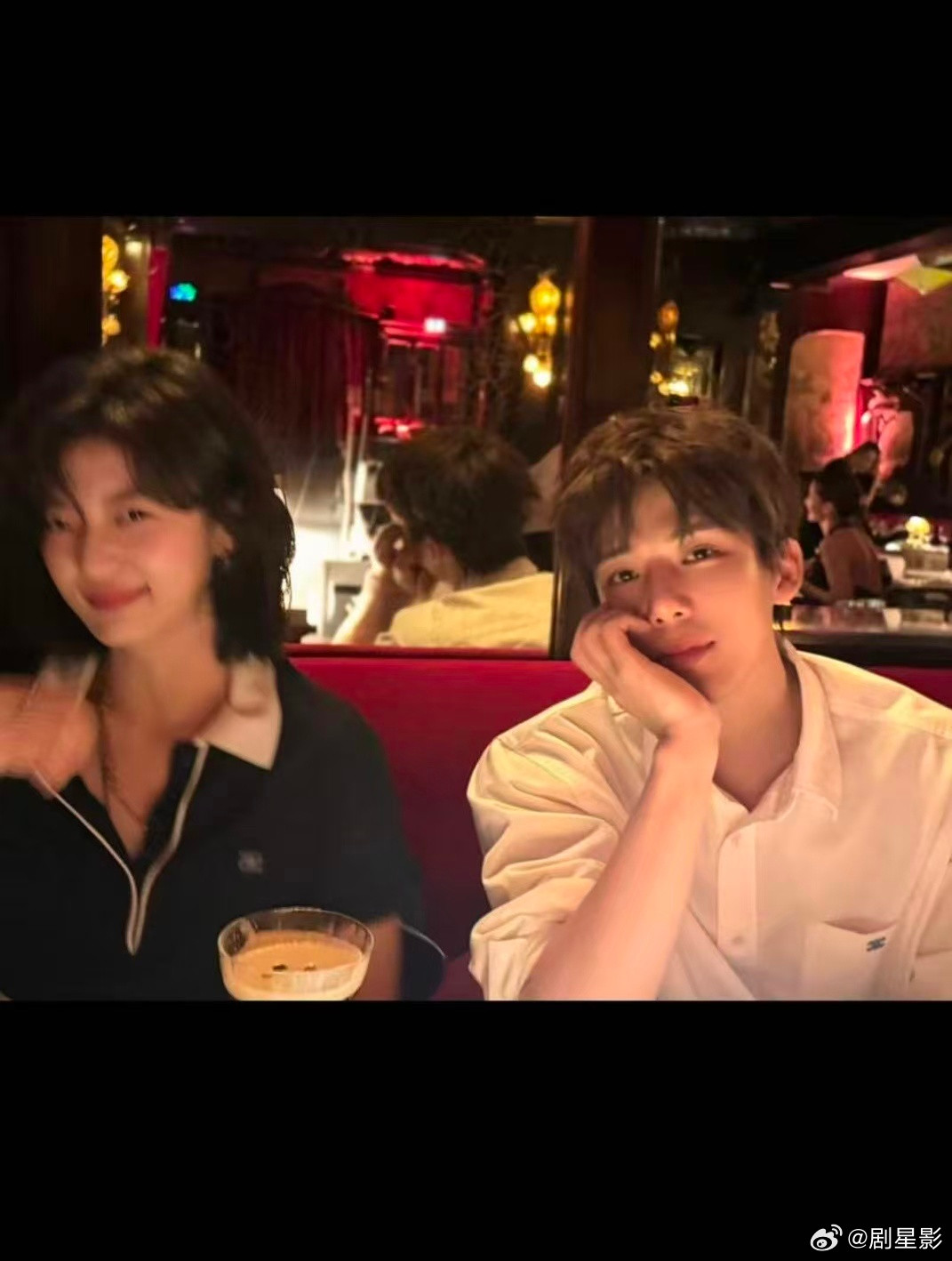 孙千王安宇合影真的非常喜欢孙千王安宇合影了，孙千王安宇合照我都可以当壁纸的程度