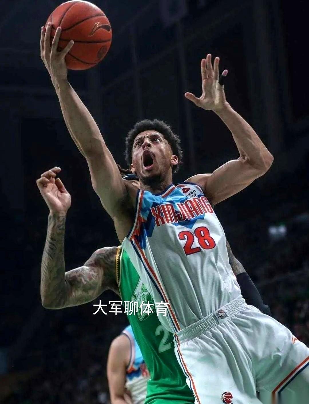 我就奇了怪了。新疆队是不是有个什么“外援使用反向说明书”啊？人一走，立马就活