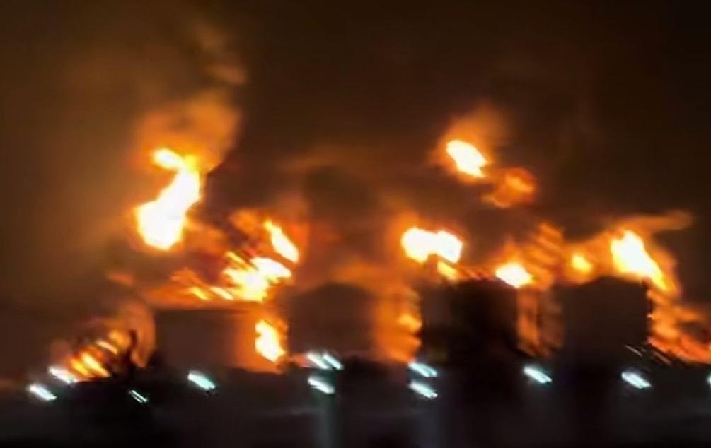 美军一走导弹就停了，三个国家突然明白过来：我们才是最大的冤种！3月26日至