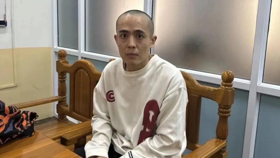 你还记得王星吗？现在算是彻底正常了，眼神不再空洞，开始有光了，短短几天的