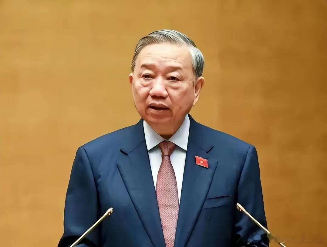 看来自卫反击战并没有把越南打疼，安静了几十年后又开始上窜下跳了，先是在南海西沙群岛的问题上无故对中国