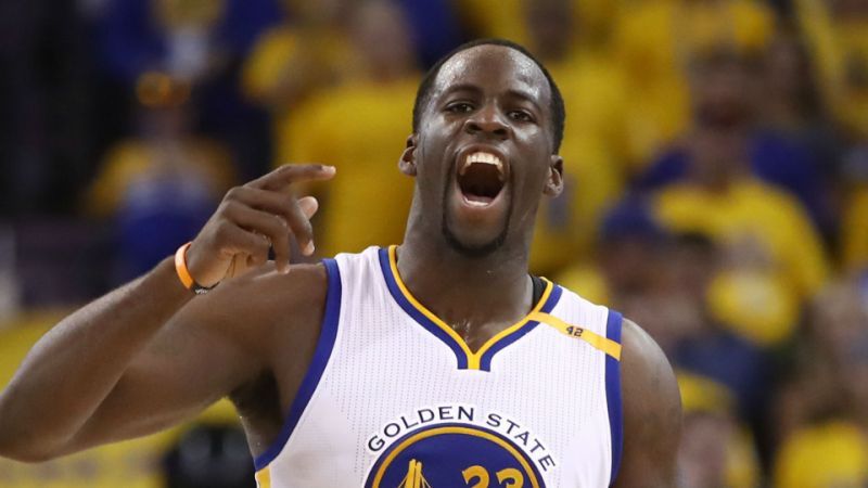 nba现役八大被高估的球员:带队差劲的欧文,不会投篮的