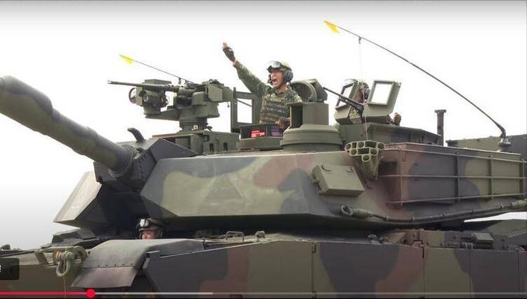 【台军首个M1A2T战车连连长竟然是辽宁营口人】台陆军10月31日举行装甲第58