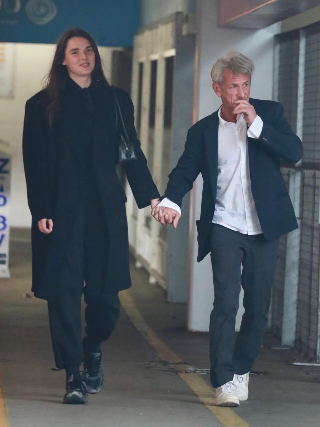 65岁演员肖恩·潘与30岁摩尔多瓦模特兼演员女友瓦莱里娅·尼科夫于2026年1月