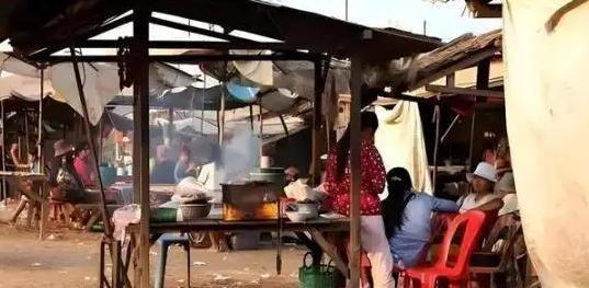 在东南亚，柬埔寨是个典型的“纸面禀赋拉满”的国家，18万平方公里的国土，75%是