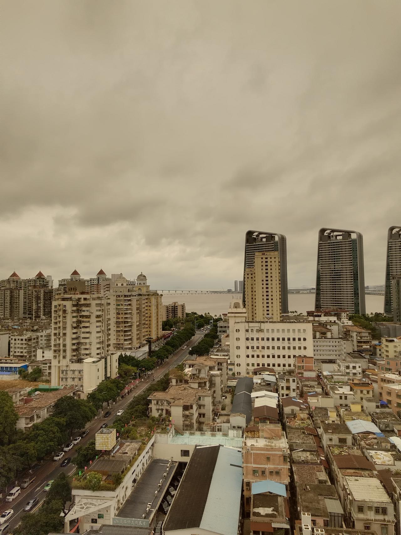 关于逐步取消地级市、让省直管县市的改革建议现在咱们国家的行政层级是中央—省