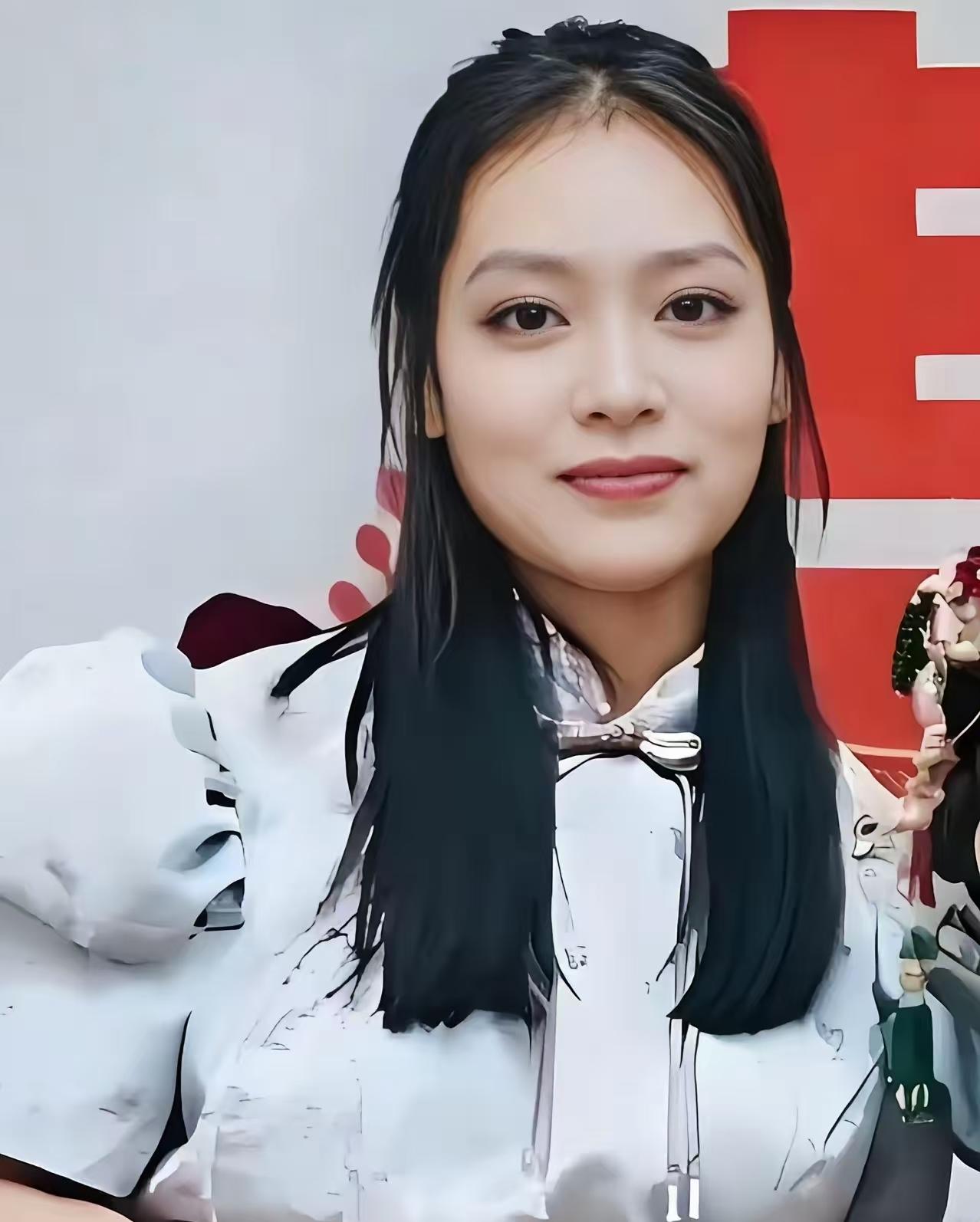 从法律角度看。白三姐确实没被起诉。她跟金昊是婚外情。知道对方有家室还怀孕