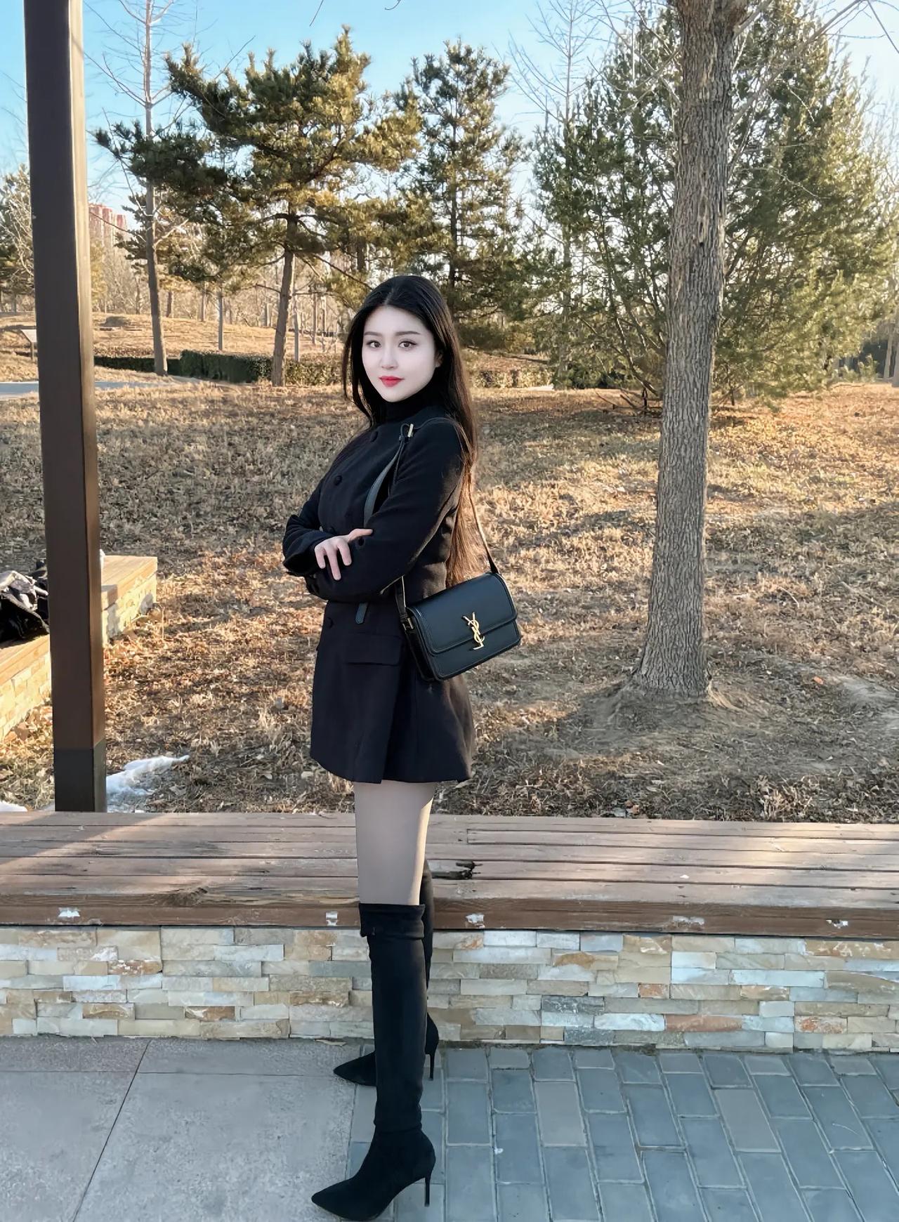 “别想太多，好好生活，日子一天比一天少，我们一天比一天老，今天就是最好的一天，今