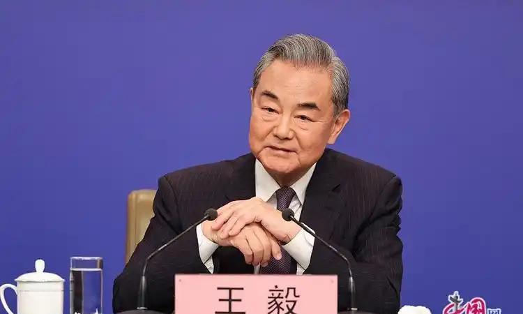 王毅外长访问欧洲算是对牛弹琴了。前几天王毅外长去欧盟总部所在的布鲁塞尔，跟欧盟