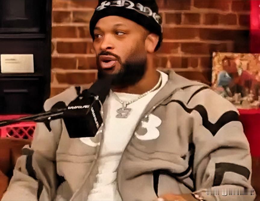 火箭旧将塔克真敢说啊！今日，前NBA球星塔克在一档播客节目当中，谈到东契奇的