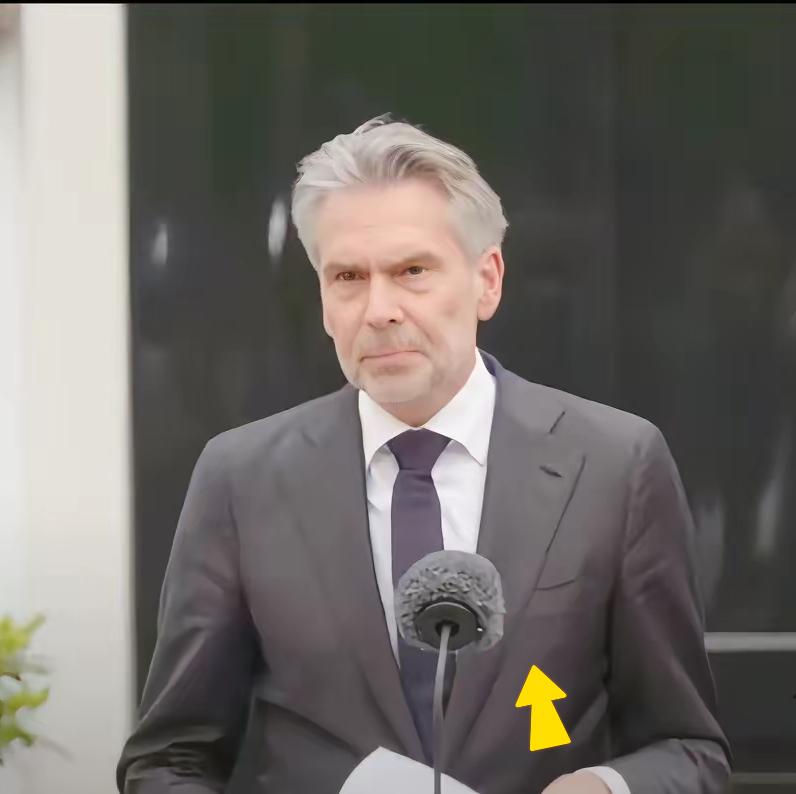 号外，号外！​荷兰当局在10月31日宣布将禁售DUV光刻机，并对NXT:197