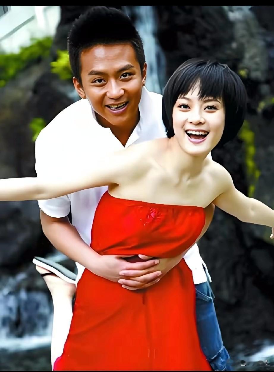 孙俪邓超相守15年，恩爱如初！看不够这一对好夫妻，儿女优秀夫妻恩爱，全家
