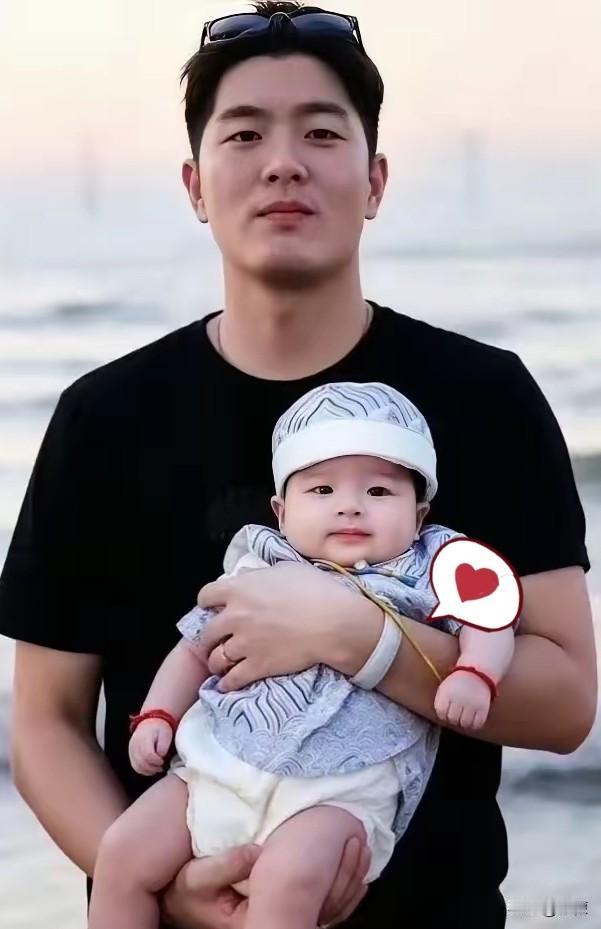 马筱梅怕是做梦都能笑出声来。倒不是因为嫁给了汪小菲，成了那种衣来伸手的少奶