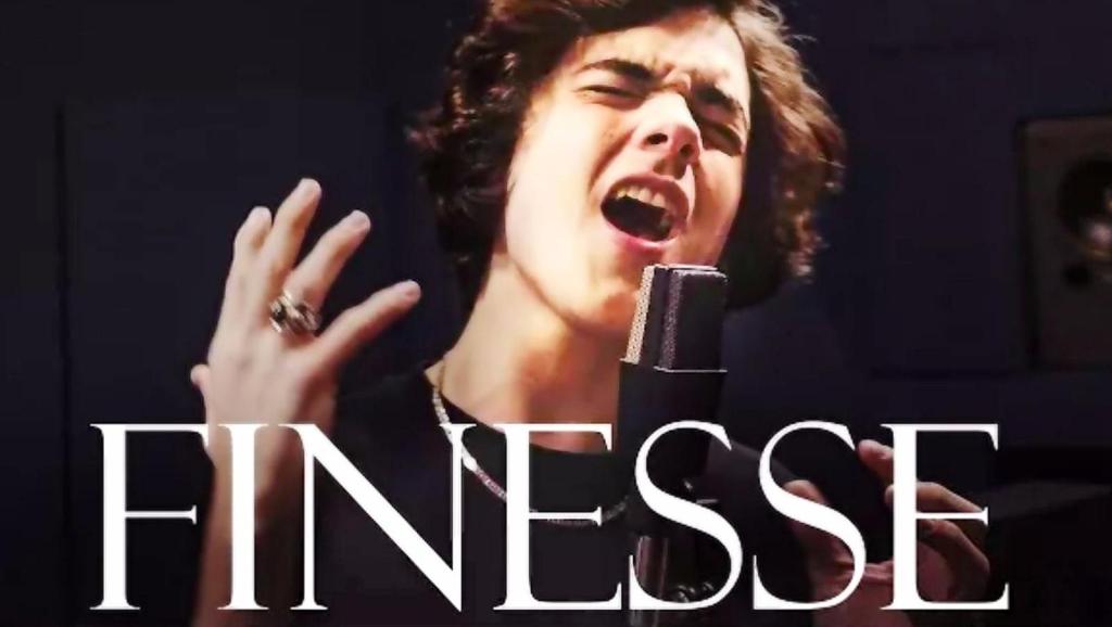 梦璟 SAYA - 左墙听雨(东方萃梦想中文翻唱版)